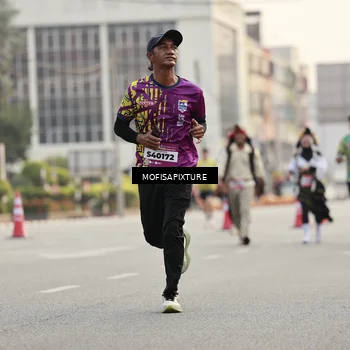 Runner Photo 5900146