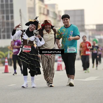 Runner Photo 5900155