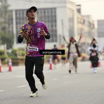Runner Photo 5900160
