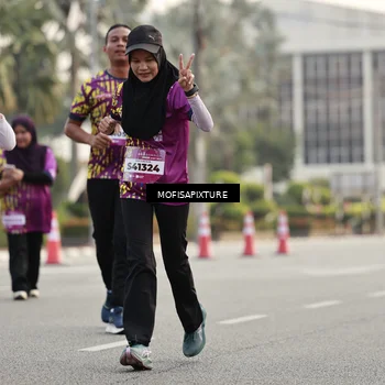 Runner Photo 5900163