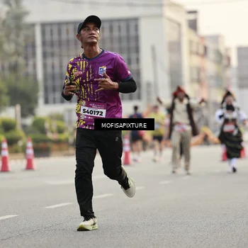 Runner Photo 5900174