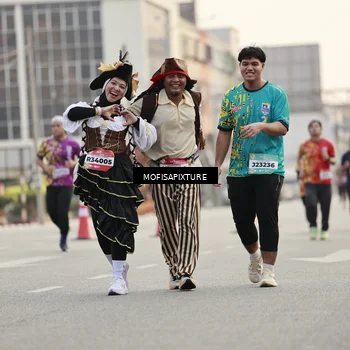 Runner Photo 5900189