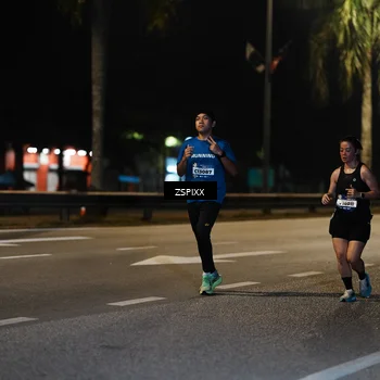 Runner Photo 5900198