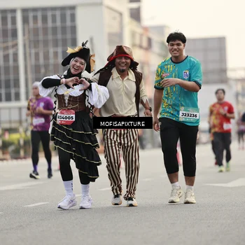 Runner Photo 5900204