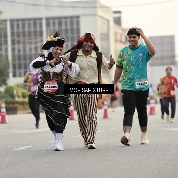 Runner Photo 5900225