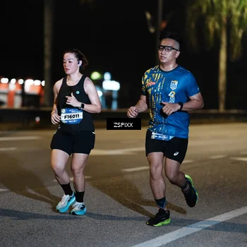 Runner Photo 5900258