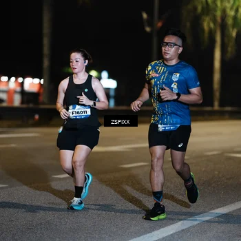 Runner Photo 5900259