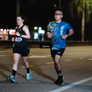 Runner Photo 5900269
