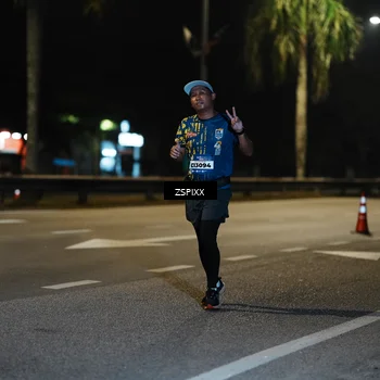 Runner Photo 5900300