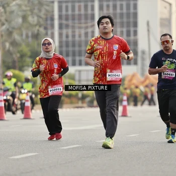 Runner Photo 5900321