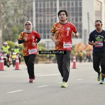 Runner Photo 5900323