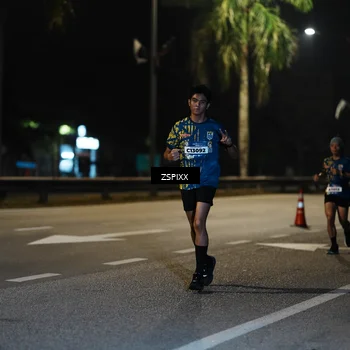 Runner Photo 5900349