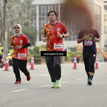 Runner Photo 5900363