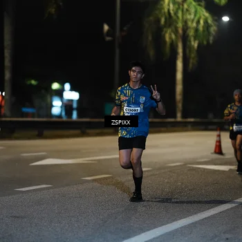 Runner Photo 5900365