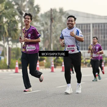 Runner Photo 5900373