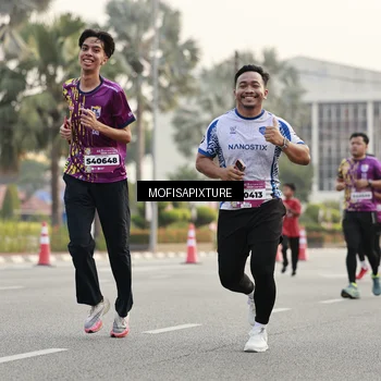 Runner Photo 5900380