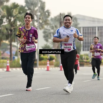 Runner Photo 5900400