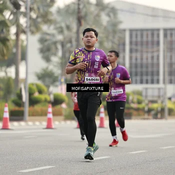 Runner Photo 5900409
