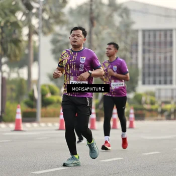 Runner Photo 5900420