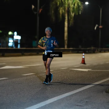 Runner Photo 5900429