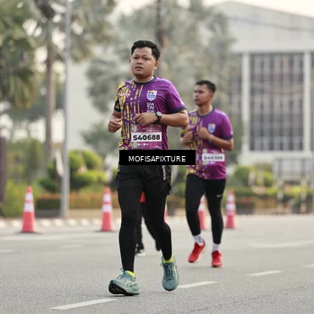 Runner Photo 5900434
