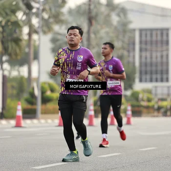 Runner Photo 5900439