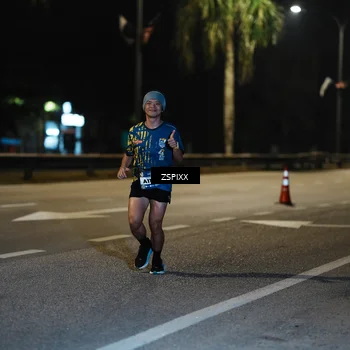 Runner Photo 5900441
