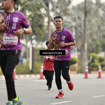 Runner Photo 5900451