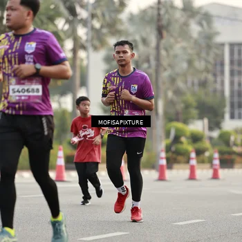 Runner Photo 5900454