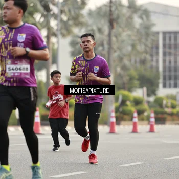 Runner Photo 5900479
