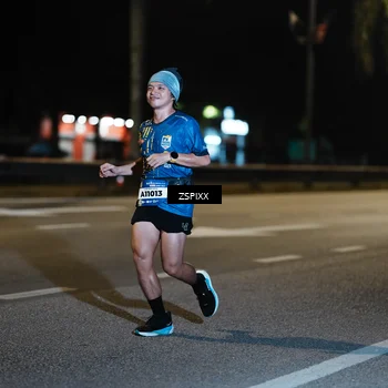 Runner Photo 5900501