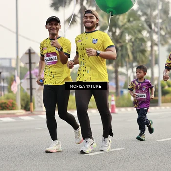 Runner Photo 5900505