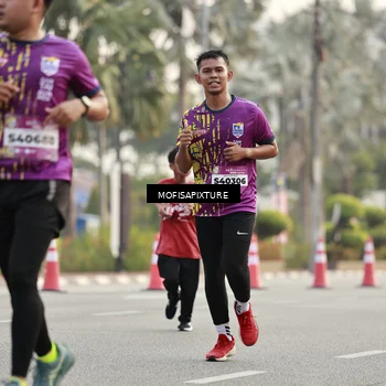 Runner Photo 5900510