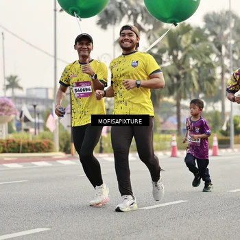 Runner Photo 5900519