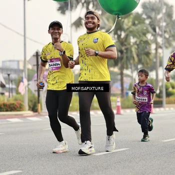 Runner Photo 5900520