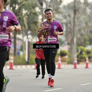 Runner Photo 5900534
