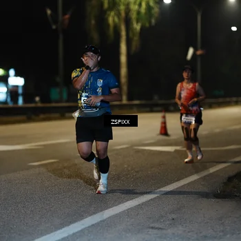 Runner Photo 5900538
