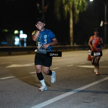Runner Photo 5900546