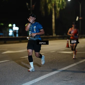 Runner Photo 5900547