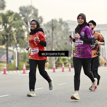 Runner Photo 5900557