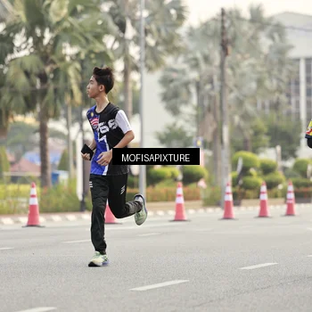 Runner Photo 5900561