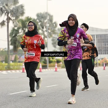 Runner Photo 5900592