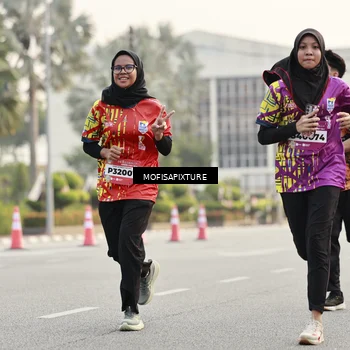 Runner Photo 5900593