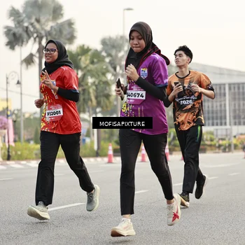 Runner Photo 5900613