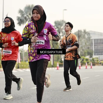 Runner Photo 5900621