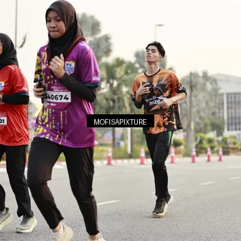 Runner Photo 5900622