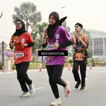 Runner Photo 5900624