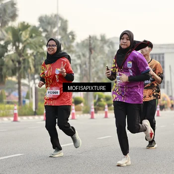 Runner Photo 5900625