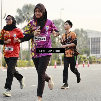 Runner Photo 5900633