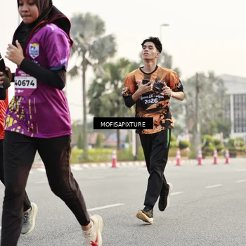 Runner Photo 5900636